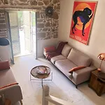 Bugenvilla - South Corfu House Tatil Evi *