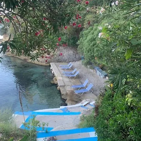 Bugenvilla - South Corfu House *