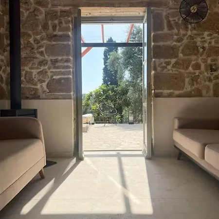 Bugenvilla - South Corfu House Argyrades