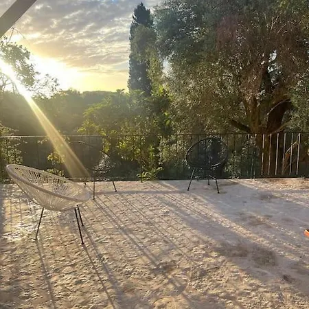 Bugenvilla - South Corfu House بيت للعطل