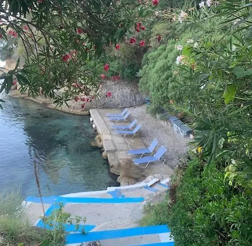 Bugenvilla - South Corfu House *