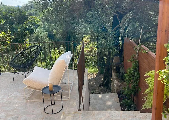 Bugenvilla - South Corfu House *
